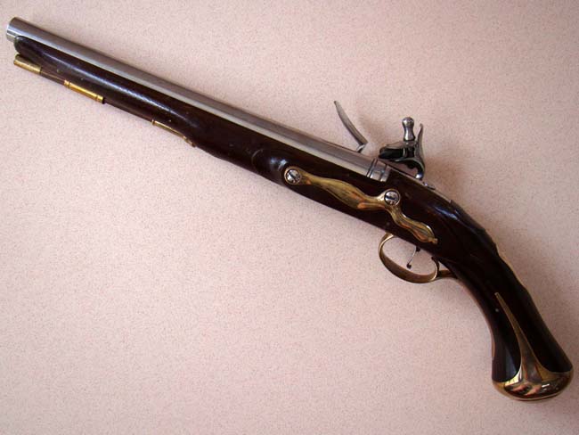 A fine reproduction of an 18th century British heavy dragoon flintlock pistol — image 5